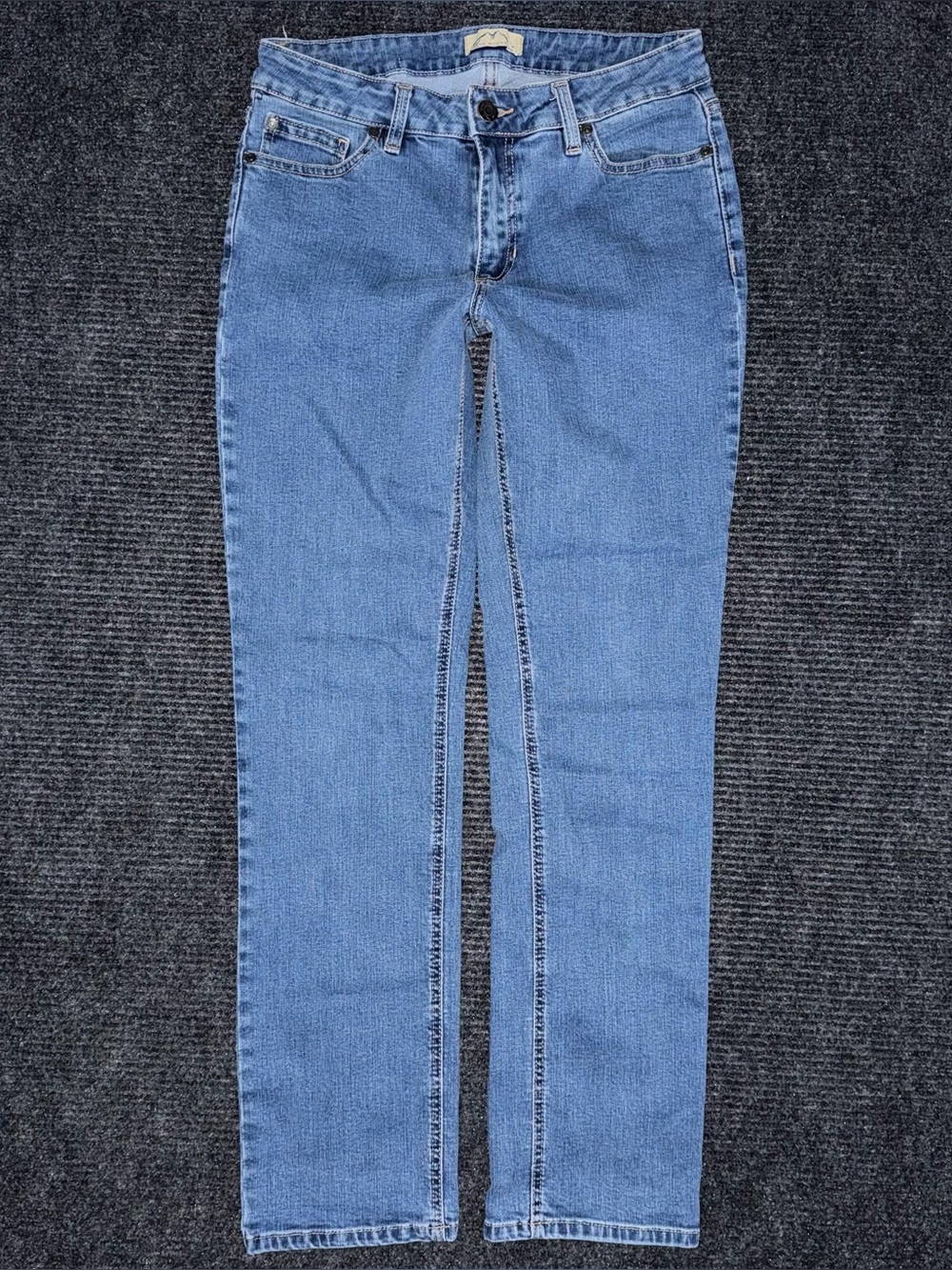 Blue Mountain Women’s Straight Leg Jeans Medium Blue Stretch Denim 10 Casual
